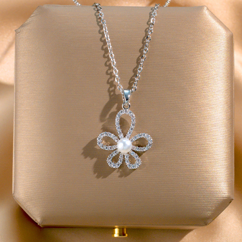 Women's High-grade Silver Pearl SUNFLOWER Necklace