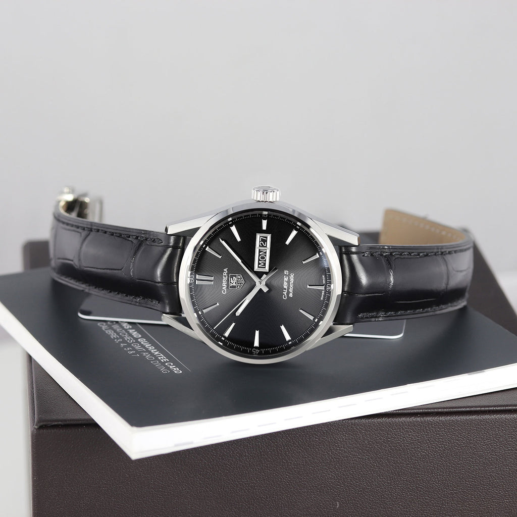 Watch Carrera black Leather Strap Quartz Dial