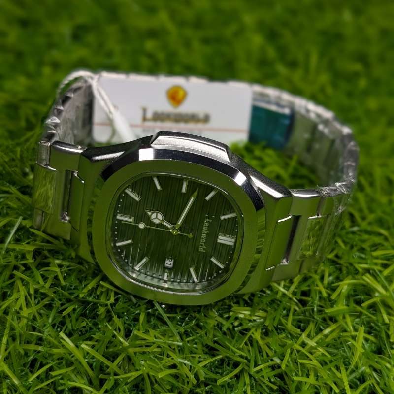 Watch LookWorld Green Dial Silver Chain