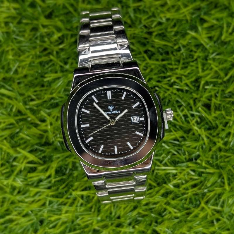 Watch Diamond Blue Black Dial Silver Chain