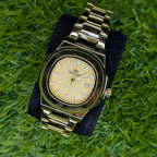 Watch Diamond Blue Gold Black Dial Gold Chain