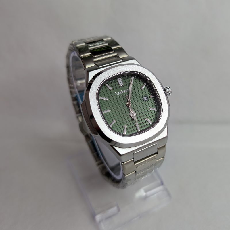 Watch LookWorld Green Dial Silver Chain
