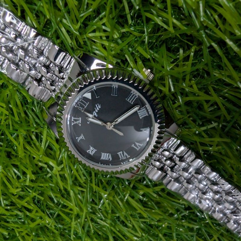 Watch Aogili Silver Chain With Black Round Dial