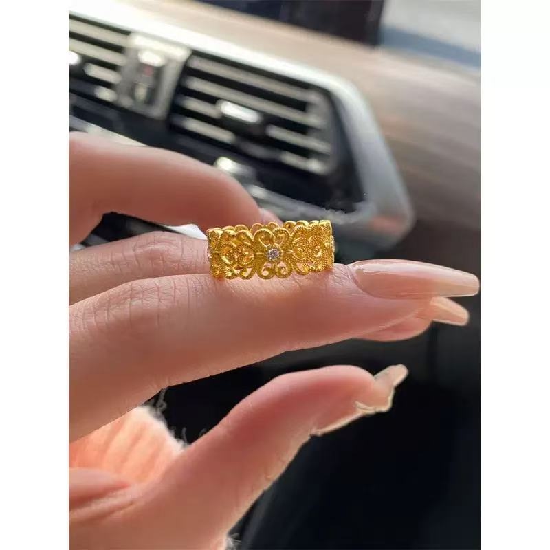 Vintage Lace Inlaid Hollow Ring Minority Fashion