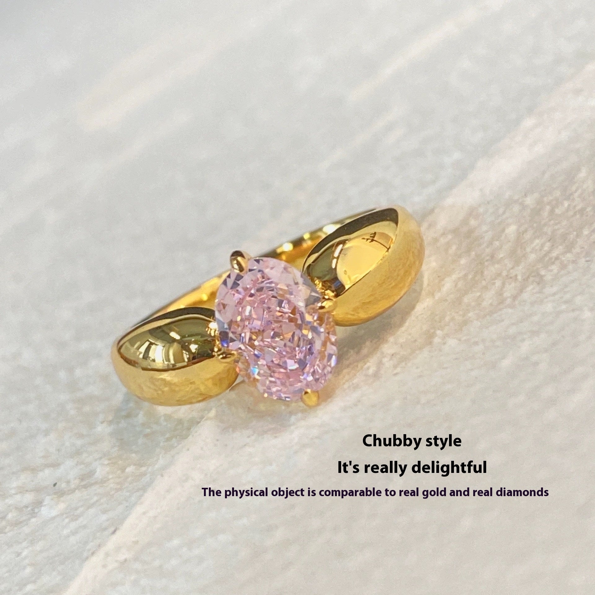 Retro Exquisite Hong Kong Style Peach Oolong Rhinestone Ring