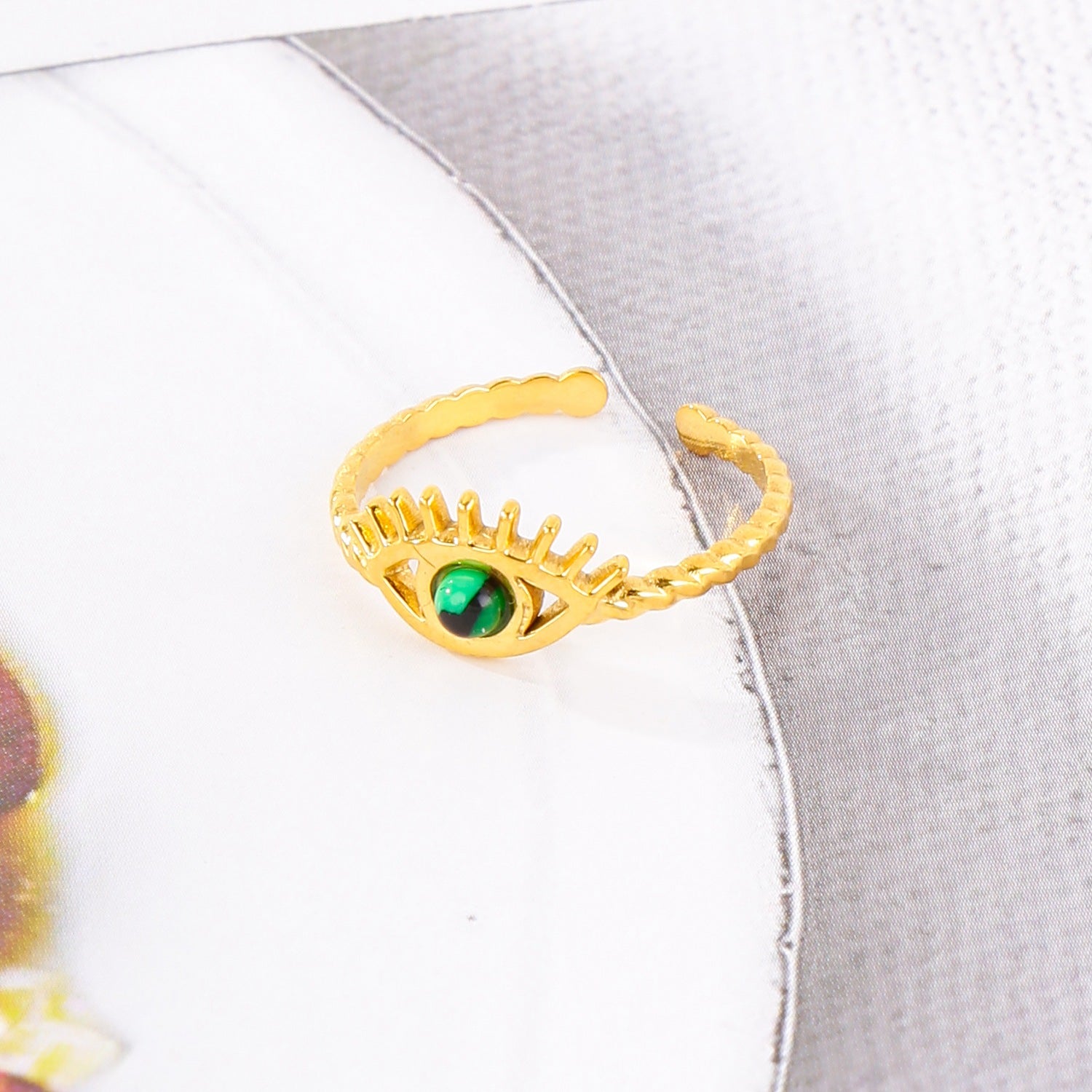 18k-gold-wisdom-eye-gemstone-inlaid-ring-shopngo-silo-image6.jpg
