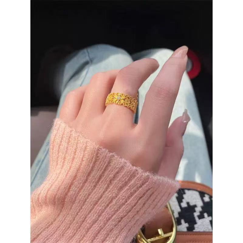 Vintage Lace Inlaid Hollow Ring Minority Fashion